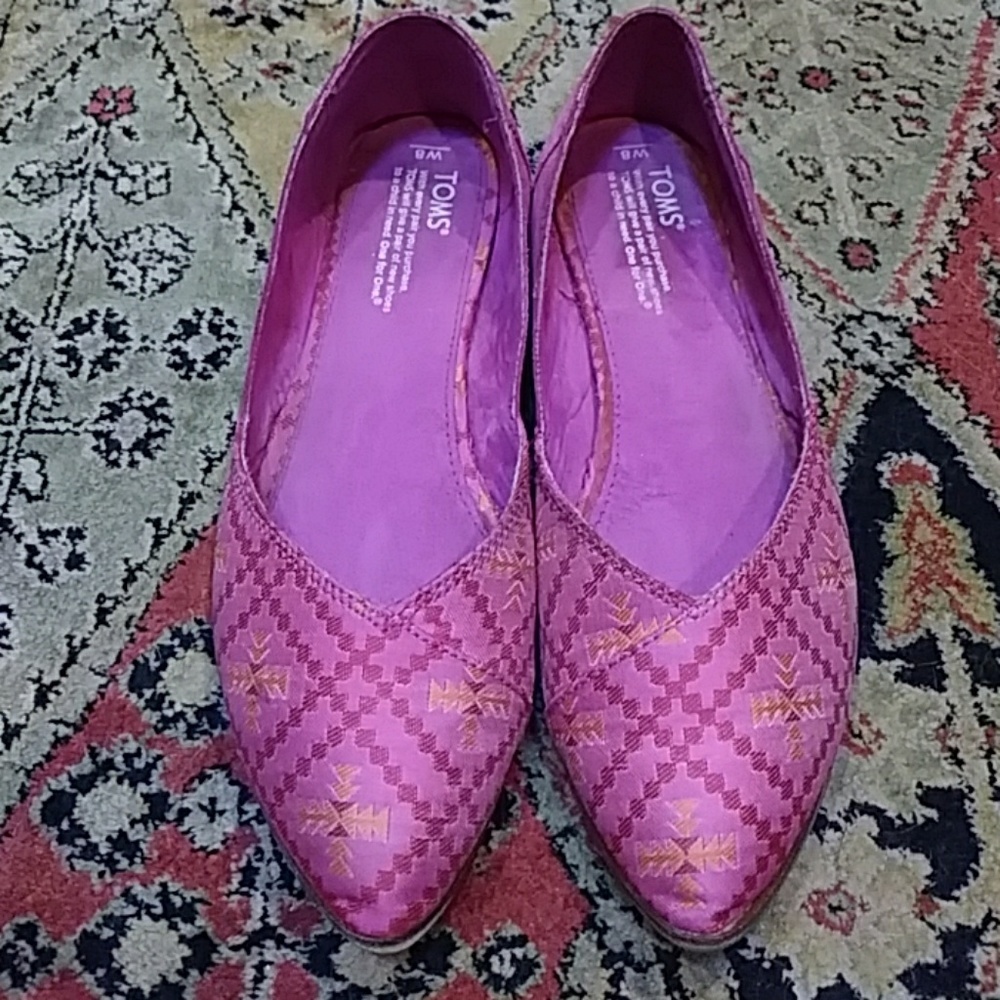 Aztec print Tom's flats